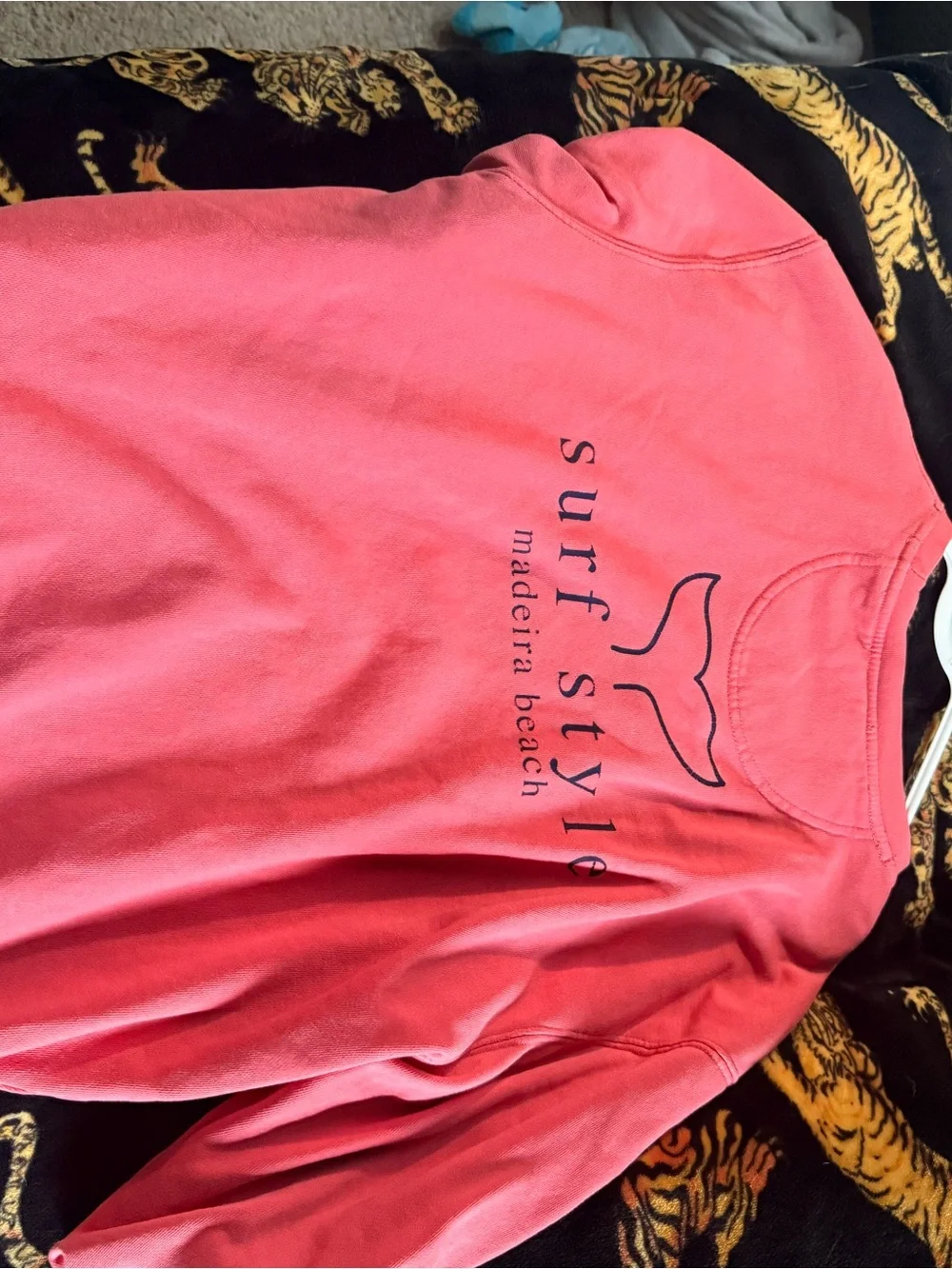 surf style bright coral